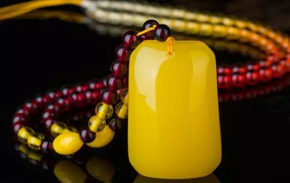 琥珀有机宝石魅力,琥珀有机宝石