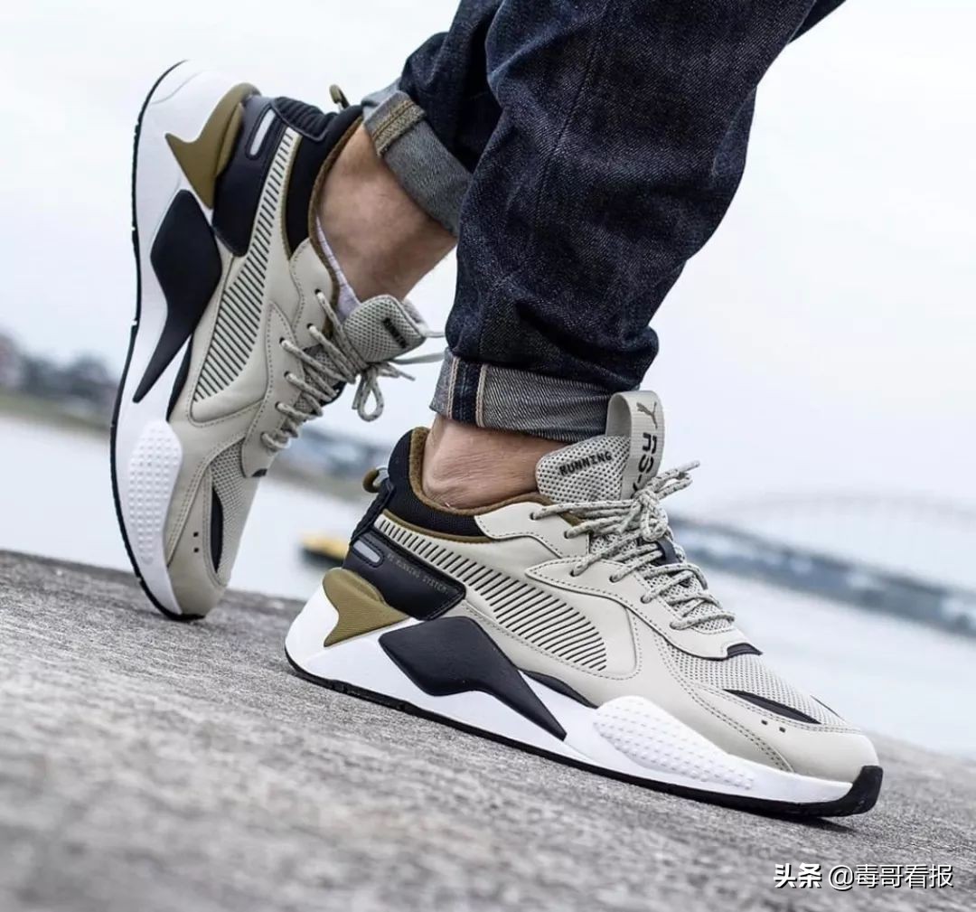 puma全面反光的鞋子,puma全掌碳板钉鞋测评