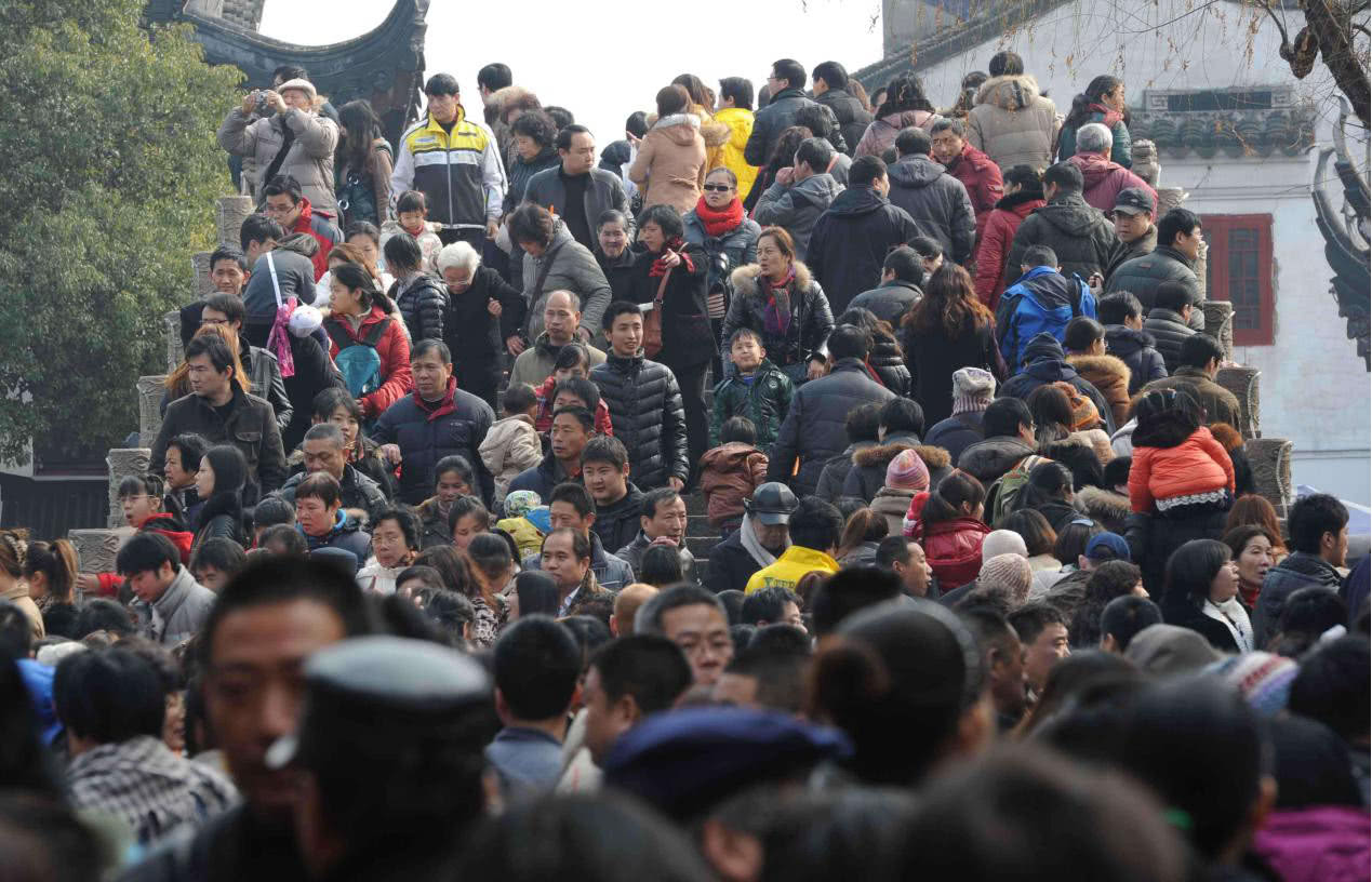 千斤大鱼送不停奇趣城堡尽情嗨,来吾悦玩转4天小长假!