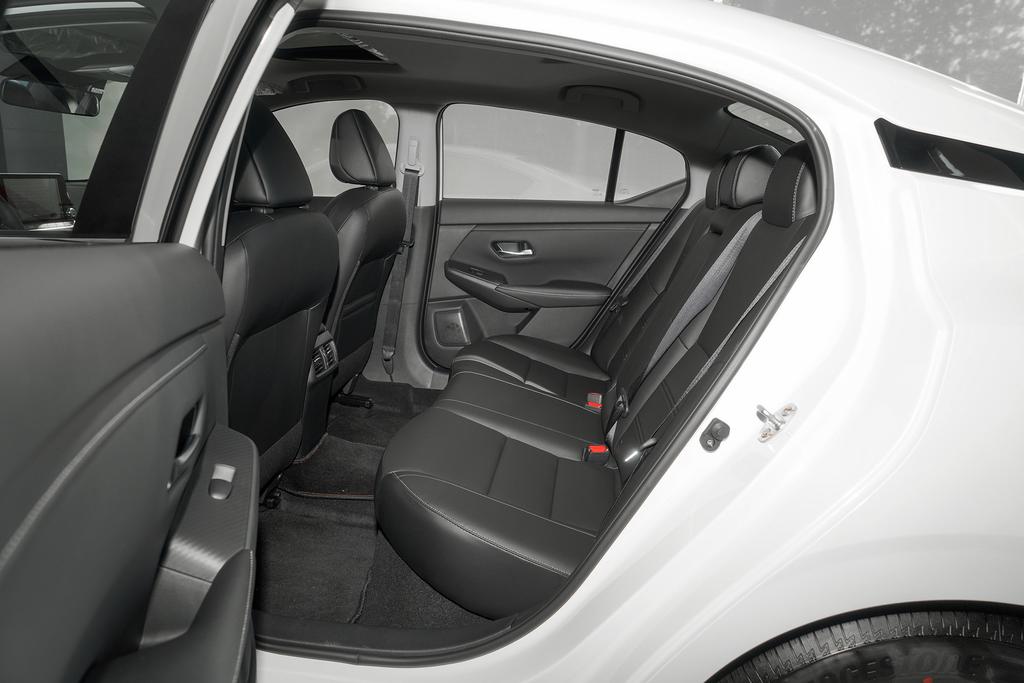 日产轩逸2013年还能卖多少钱,19年日产轩逸现在卖多少钱