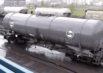 环境差工资待遇低,潜艇兵的真实待遇