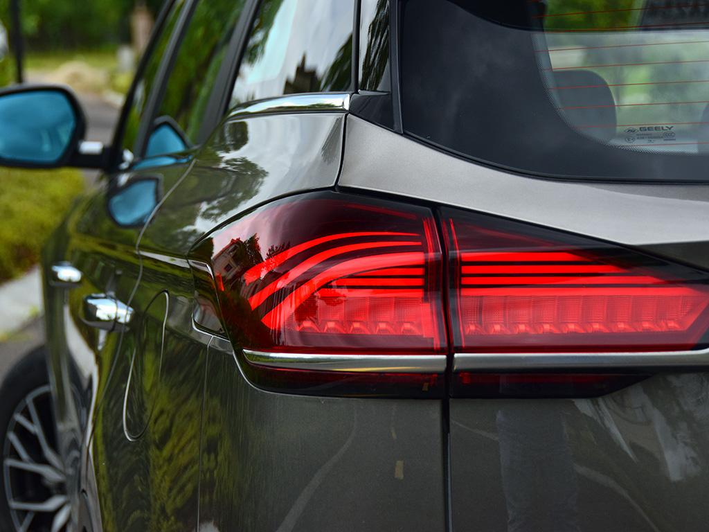 同级别杀伤力太强实拍吉利博越pro,吉利博越pro的爬坡能力