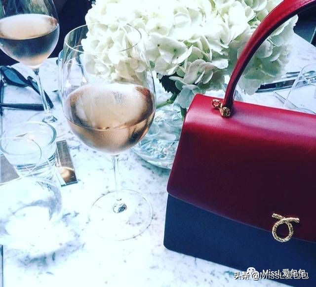 第4只包|Launer:皇家*用御**,女王奶奶一生推