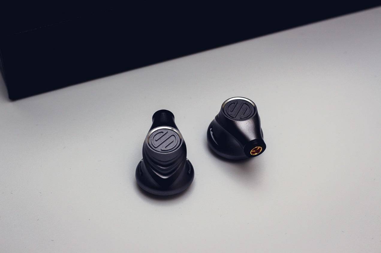 用平头塞致敬青春，BGVPDX5耳机体验