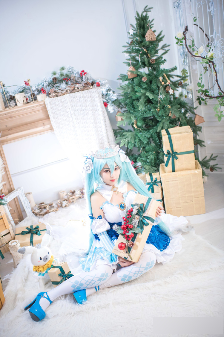 三个人cos未来初音,初音未来cos所有造型