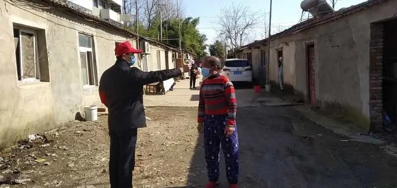 理发，我是专业的！下沉*党**员“兼职”Tony老师