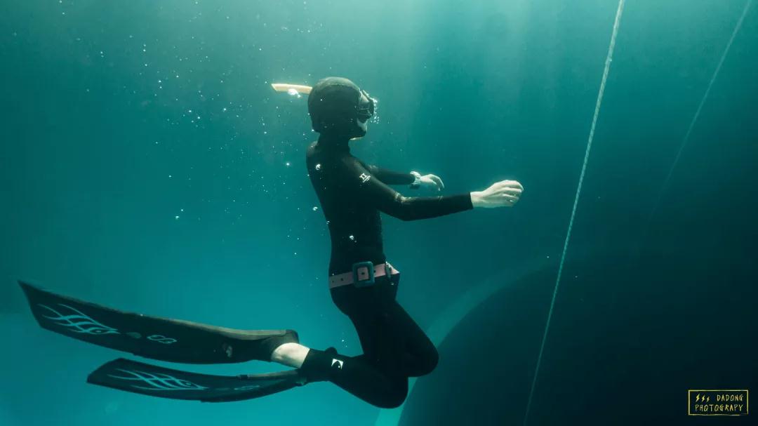极限人物志｜大董：自由潜水——从认真对待每一口呼吸开始
