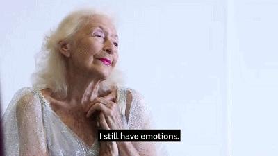 106岁芭蕾舞女终身未婚却人人羡慕：长寿秘诀，远离男人，多跳舞