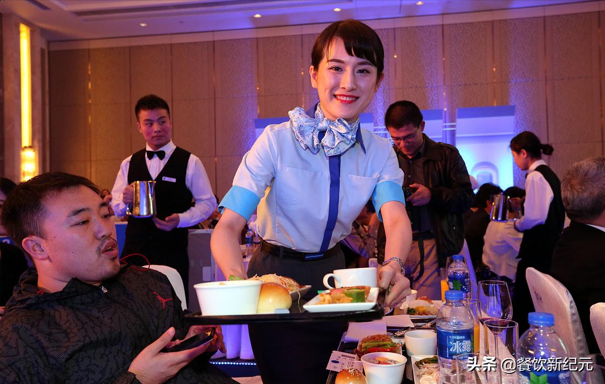 川航航空飞机餐,深航飞机餐鸡肉饭