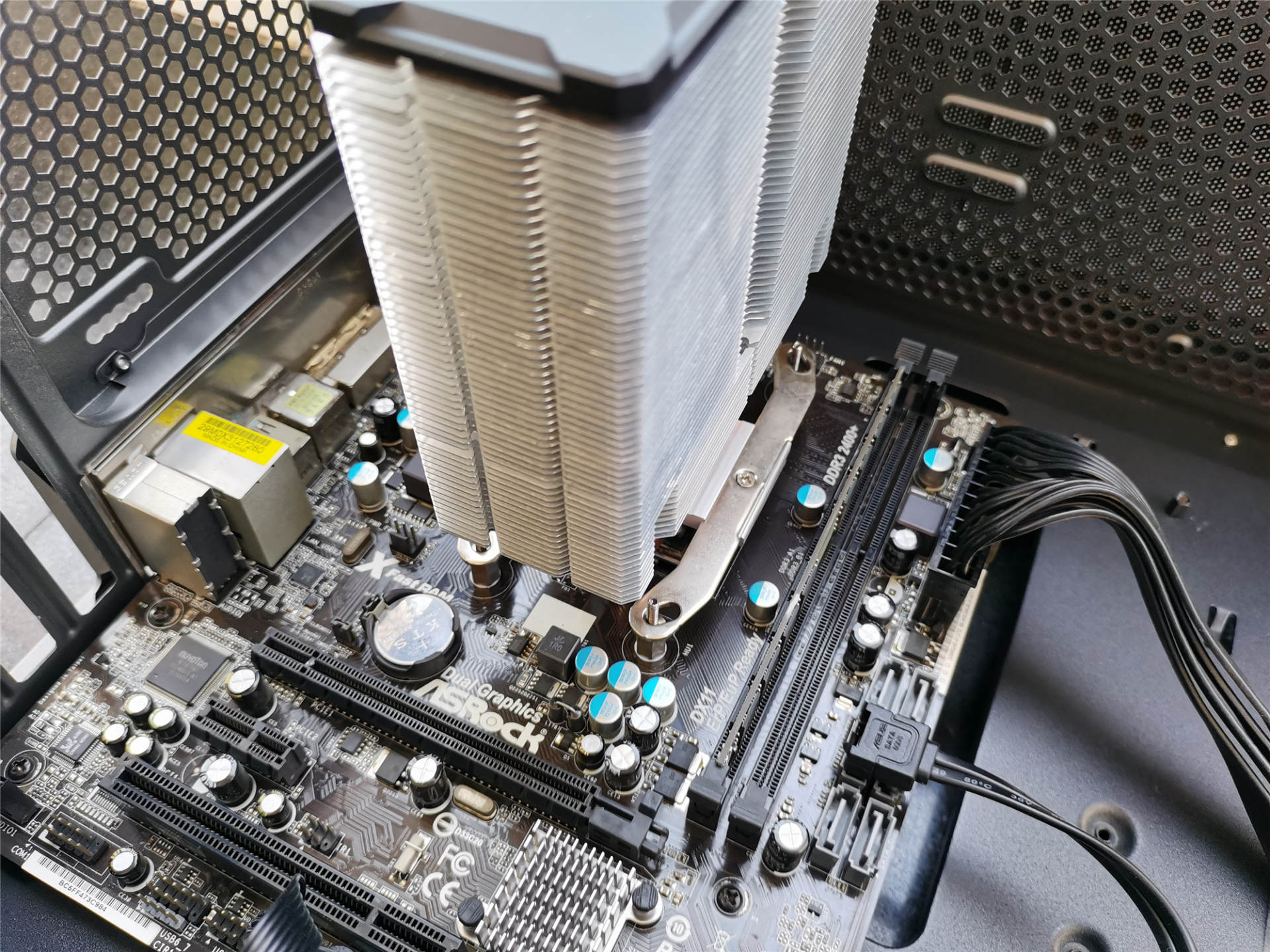 电脑一年清理几次灰,电脑清理灰尘后崩溃