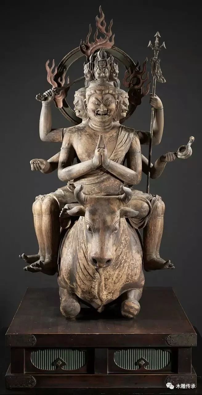 佛像的残缺之美木雕,巧夺天工的雕塑