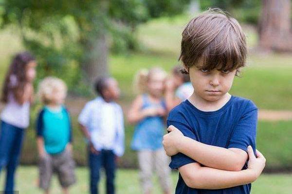 孩子有狐臭自卑怎么办,小孩有腋臭怎么沟通