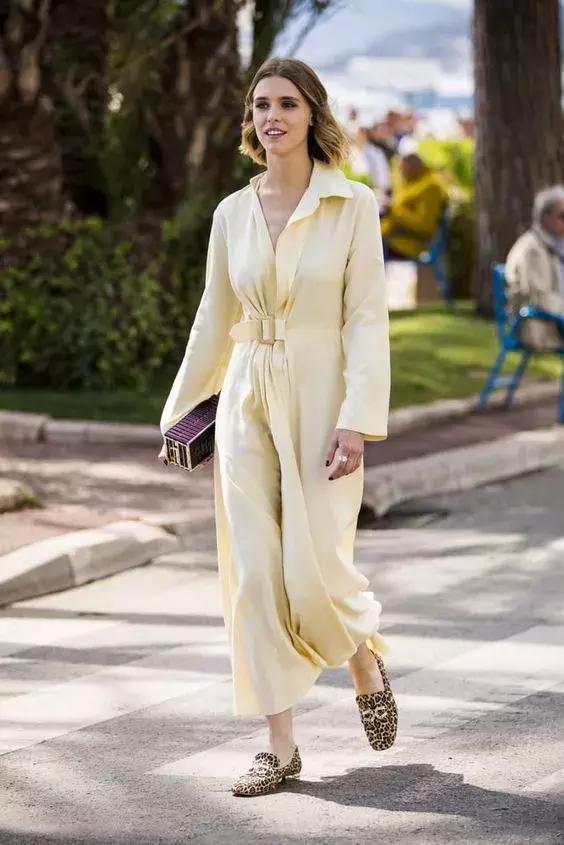 秋天买什么颜色风衣,冬天怎么挑选风衣