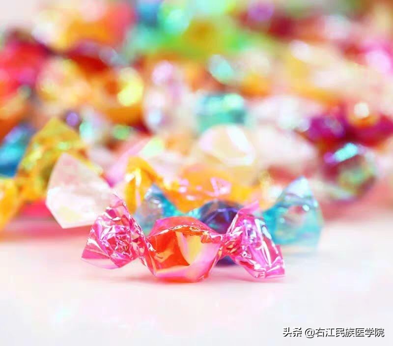 问君能有几多愁花蕊夫人和赵光义,问君能有几多愁现代诗句