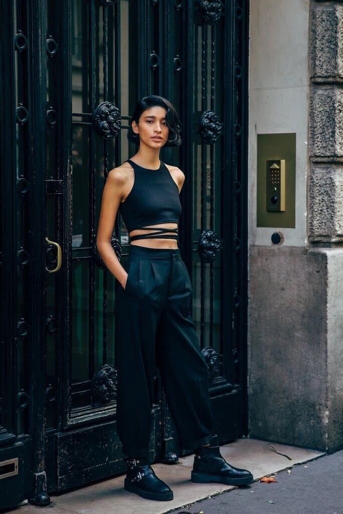 腰粗短上衣怎么搭配,腰细胯宽腿粗的女生怎么搭配衣服