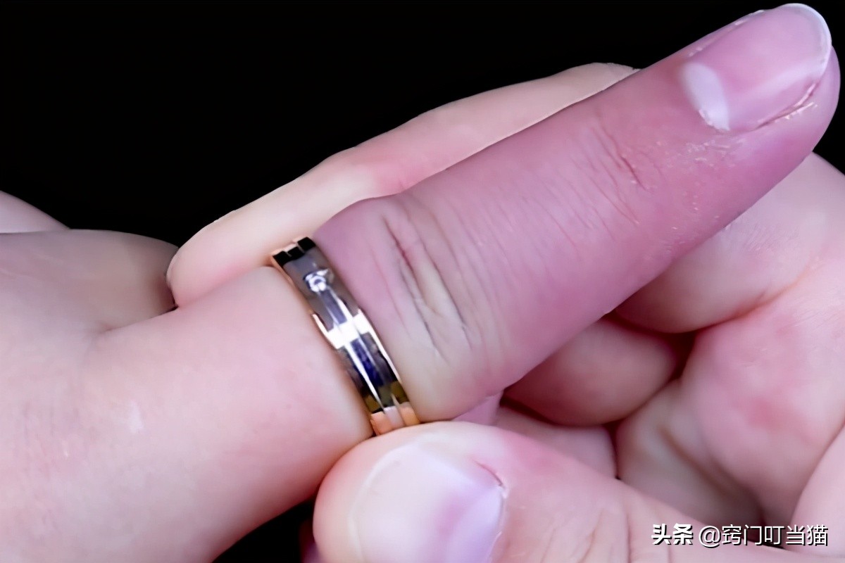 戒指戴太紧取不出来怎么办,戒指戴久了摘不下来用薄膜的方法