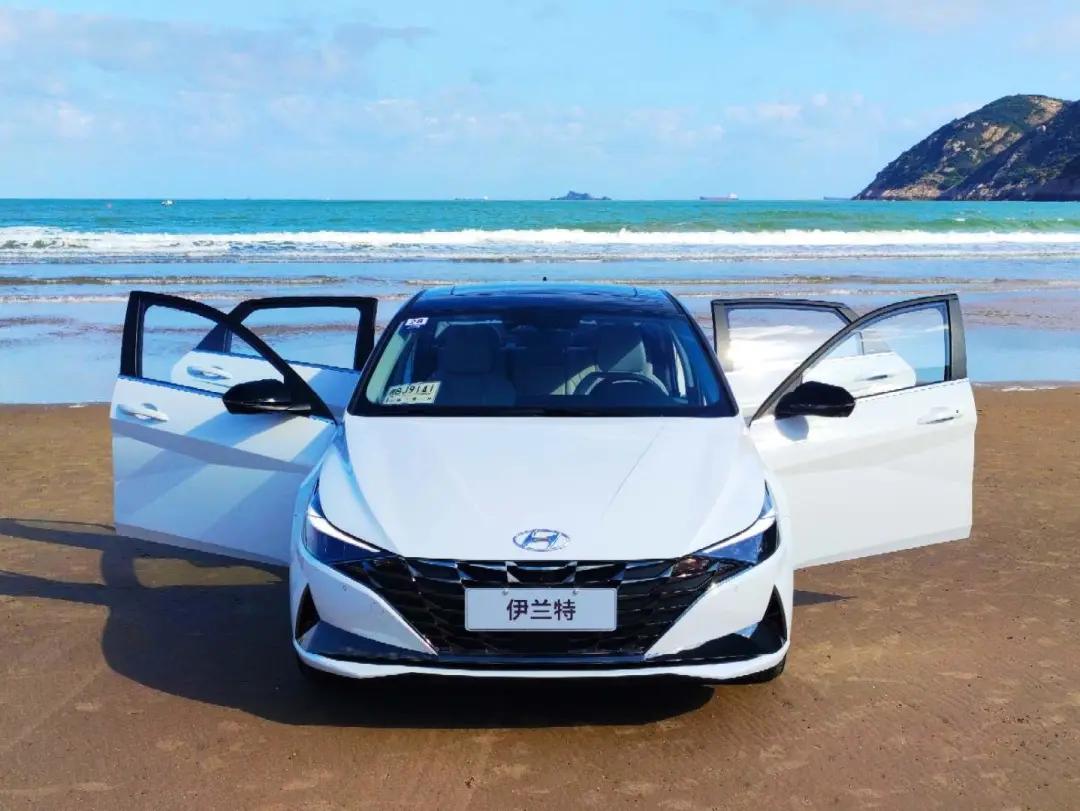 伊兰特第七代好还是索纳塔好,现代索纳塔十和伊兰特第七代对比