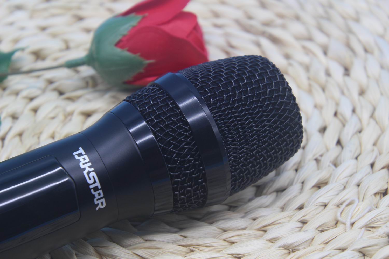 得胜tsk201无线麦克风唱歌费劲吗,得胜ts-k201无线麦克风怎么对频