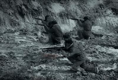 “三三制”拍出来不好看？密集冲锋的“人海战术”就好看了吗？