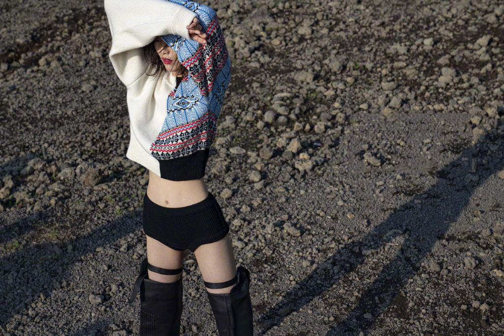 32岁刘雯惊艳全场,刘雯的时尚是这么穿出来的