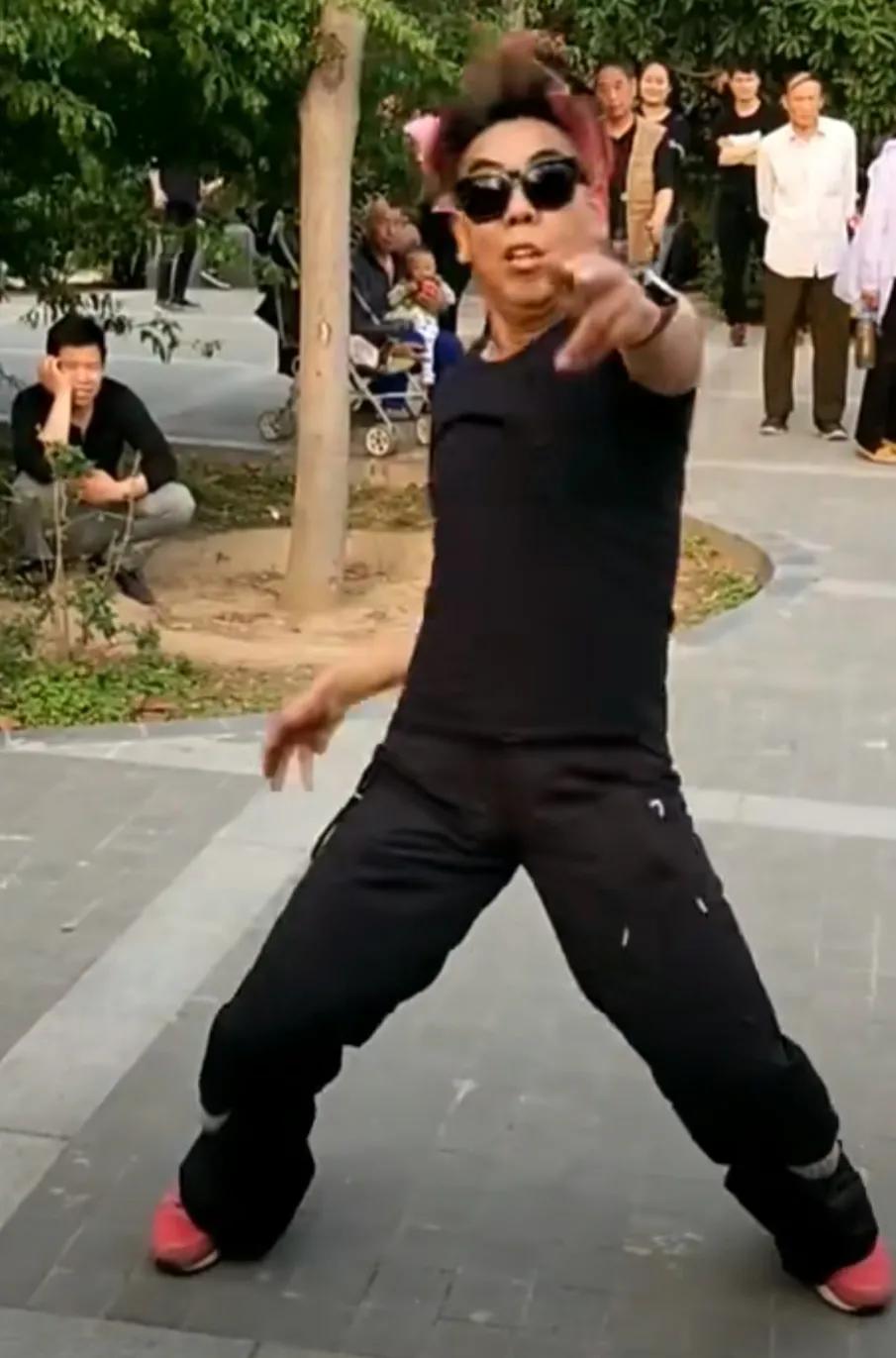 郑州尬舞纪录片,外国人挑战郑州尬舞