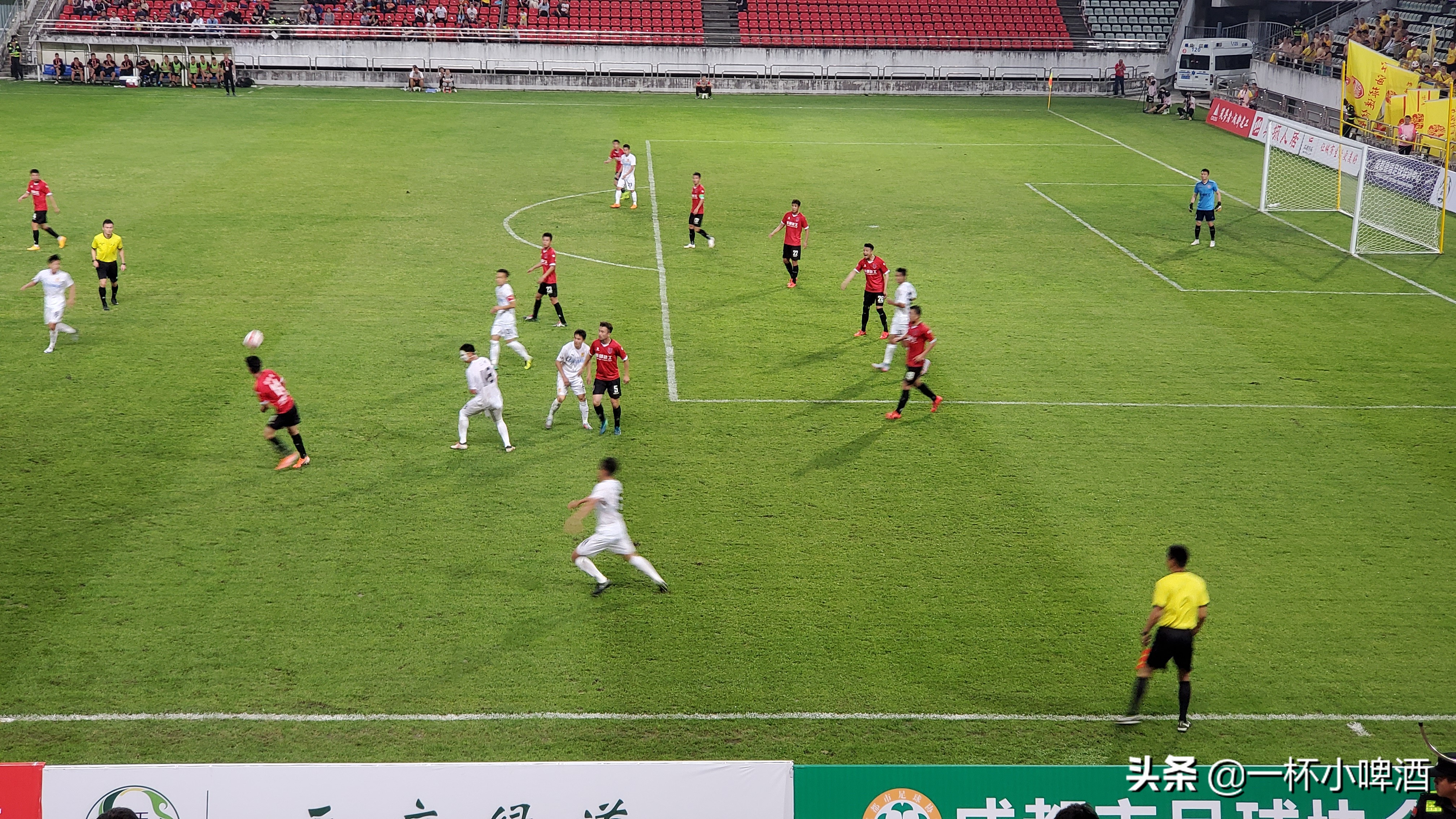 专业足球场转播效果,专业足球场观赛