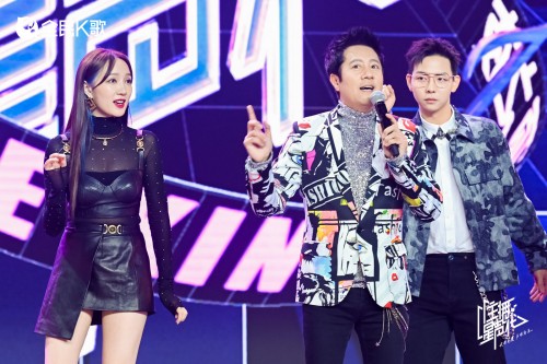 820万观众在线观看蔡国庆、胡夏、孟佳助梦全民K歌“主播星声代”