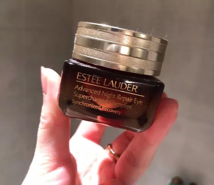 效果最好的抗皱去细纹眼霜,抗皱去细纹的眼霜推荐