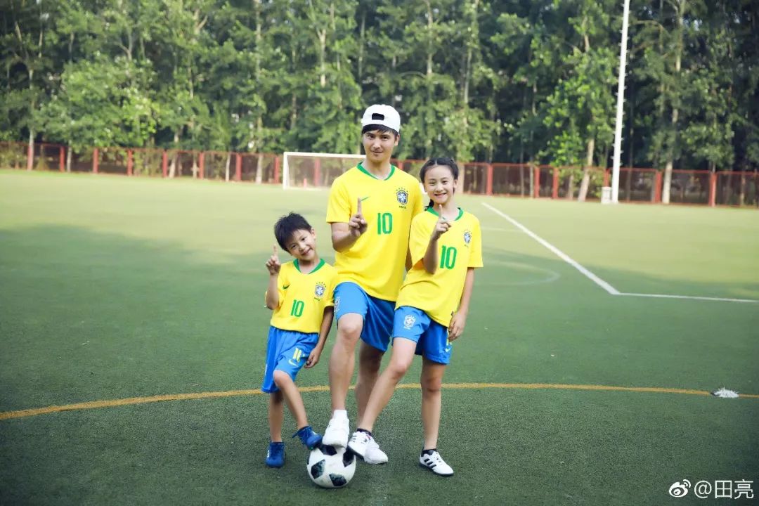 周杰伦自己拍的视频,周杰伦婴儿照