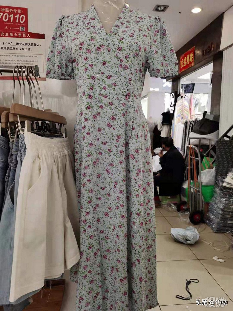 杭州这个服装城，店主居然忙到没空理我