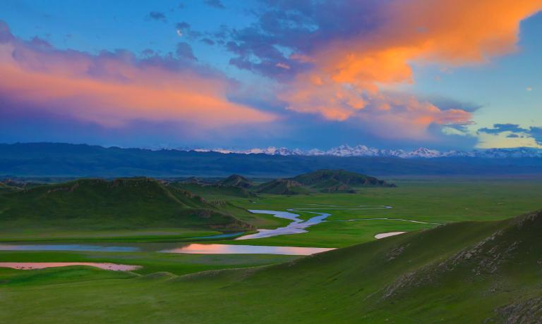 北疆大环线10天先走独库公路,南疆大环线10天