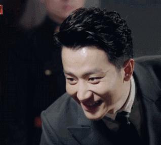 黄轩受刑,黄轩被黄盘划脸后续