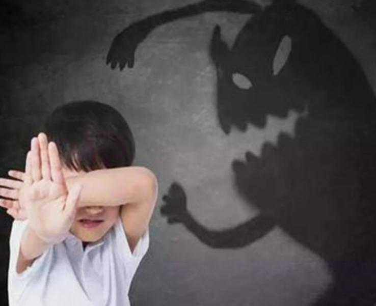 如何让宝宝摆脱睡觉依赖,宝宝睡觉非要睡妈妈的枕头