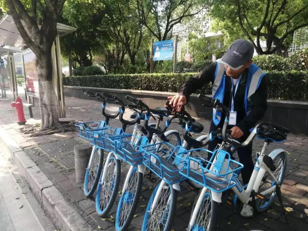 共享单车迎来降价！疫情之下，能放心骑吗？