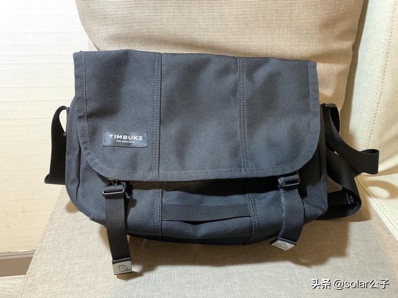 常年出差的人箱子里都有什么——90后大叔“翻箱”