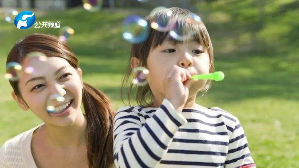 眼里不容“纸片”|郑州爱尔眼科医院屈光中心主任游昌涛博士科普来了