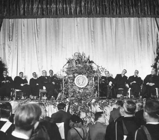 美苏为什么要进行冷战,美苏冷战是怎么形成的