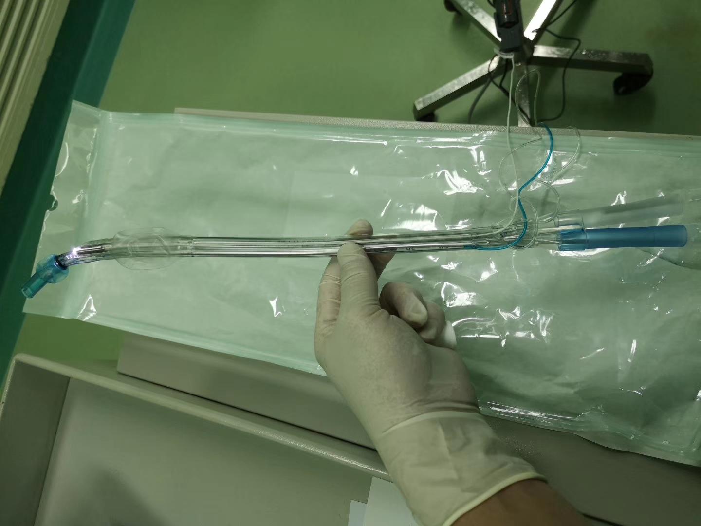 气管插管不拔病人怎么护理,全麻气管插管是从哪里插