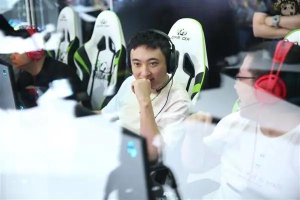 王思聪去米其林吃饭,王思聪去日本吃面