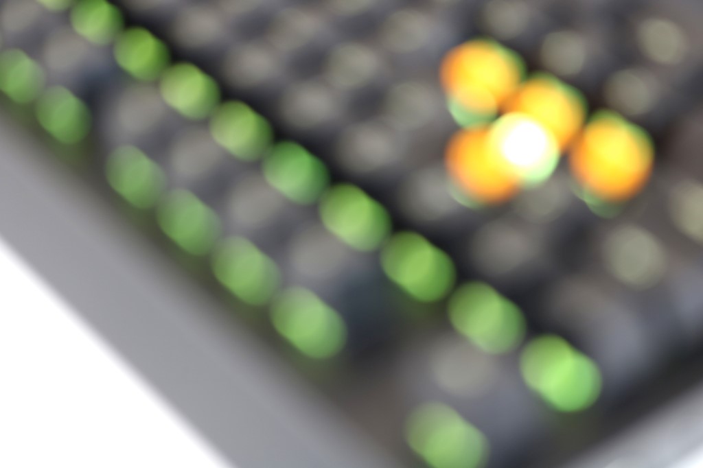 雷蛇黑寡妇蜘蛛标准版键盘怎么样,雷蛇黑寡妇v3键盘87键黄轴怎么样