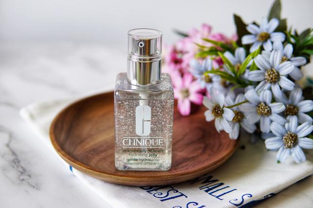 油皮夏季适合用什么面霜 (夏季好用不油的面霜推荐)