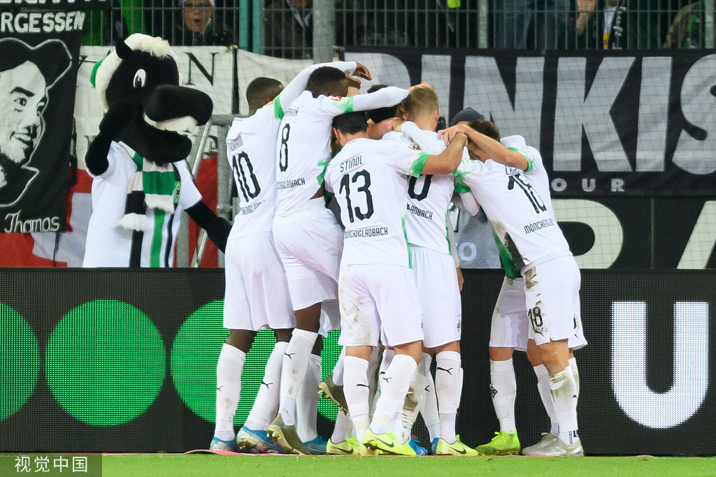 拜仁0比5惨败门兴首发,拜仁五球惨败门兴