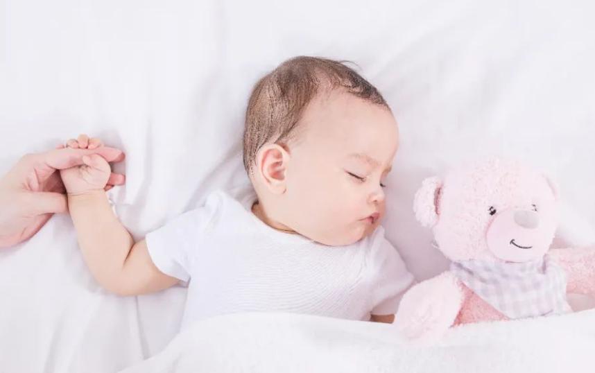 宝宝夜里不好好睡觉总醒怎么办,宝宝白天不睡好影响晚上睡眠