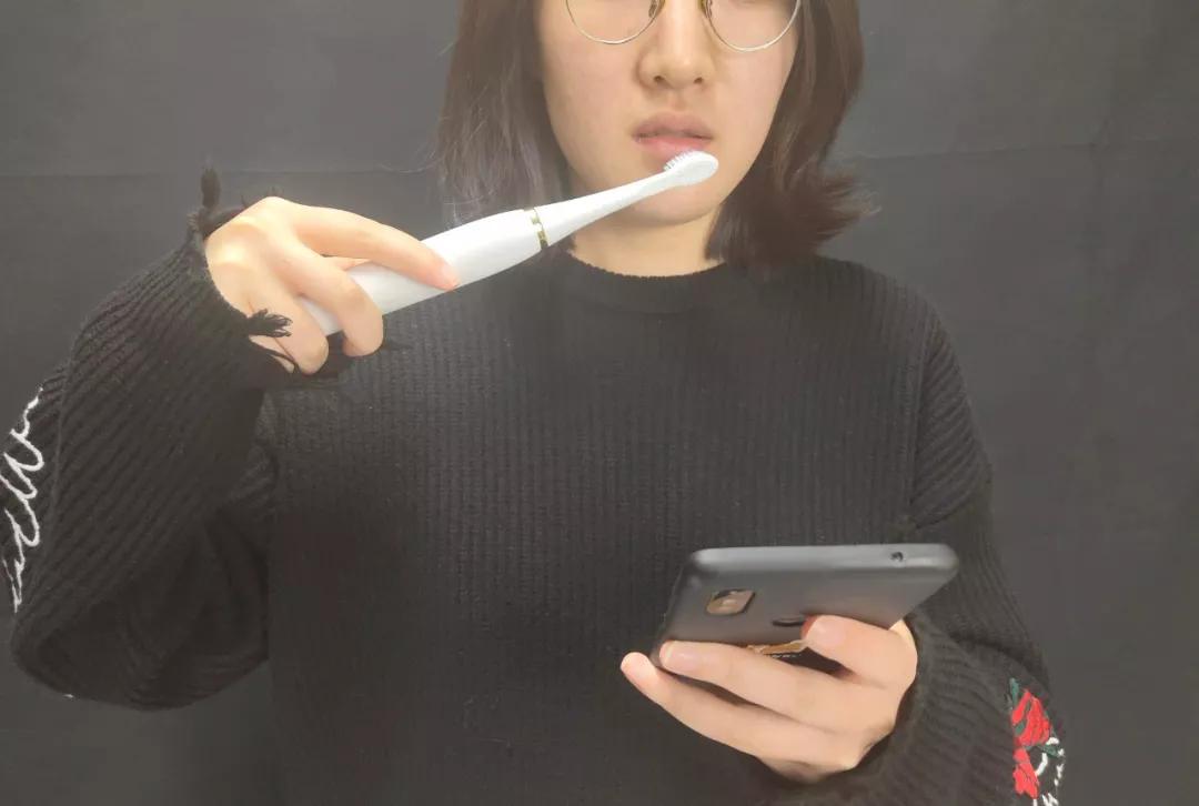 牙黄最有效变白方法,女性牙黄最有效的方法