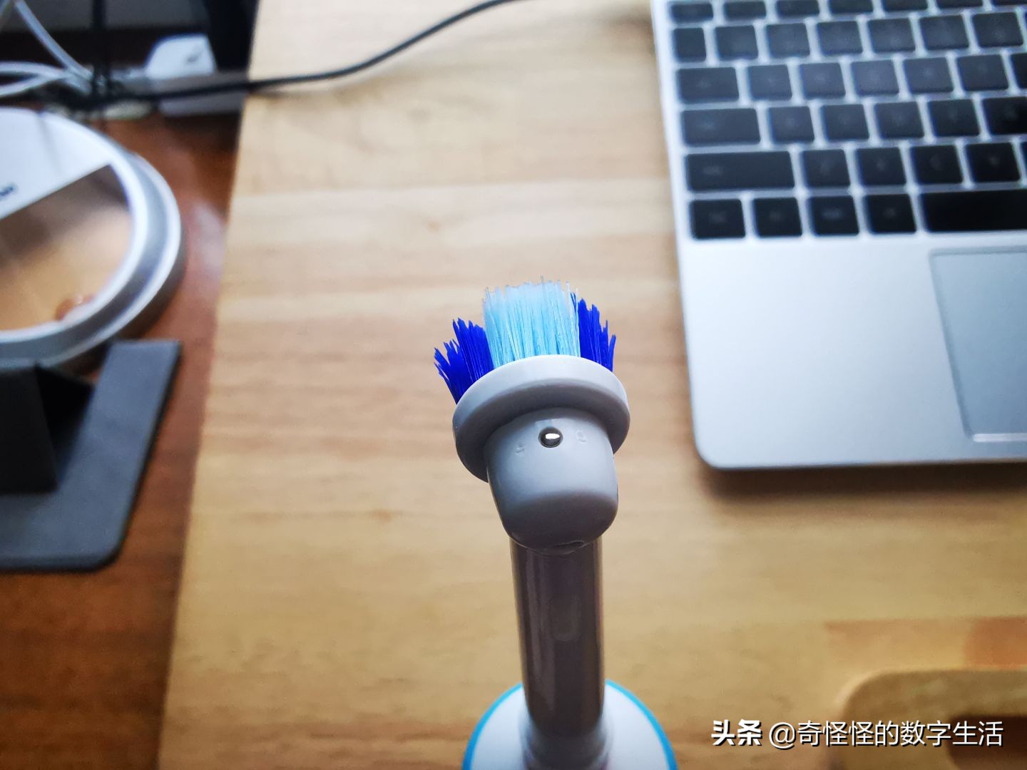 电动牙刷欧乐b牙刷测评,欧乐b电动牙刷不按刷头不转