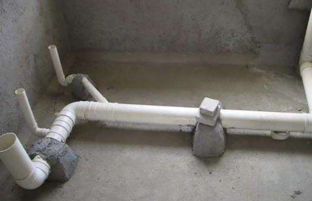 马桶不能随便移！否则排污不畅、又堵又臭！教你如何做到成功移位