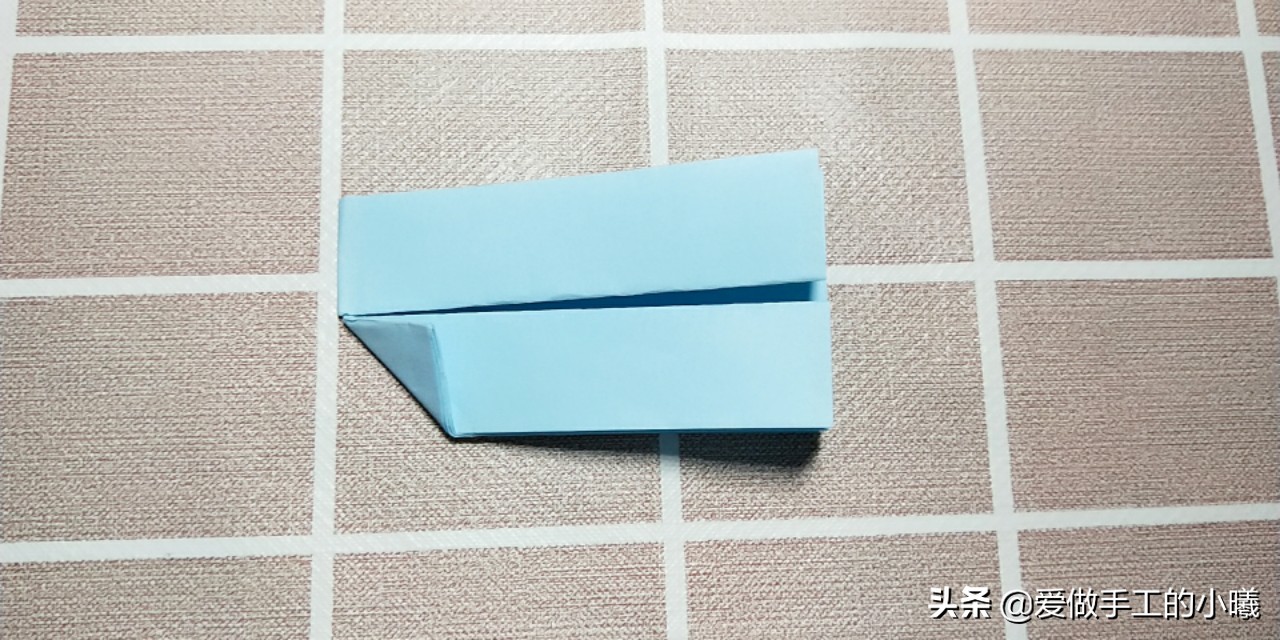 蝴蝶结折纸怎样贴在贺卡上好看,折纸简单又漂亮的蝴蝶结收纳盒