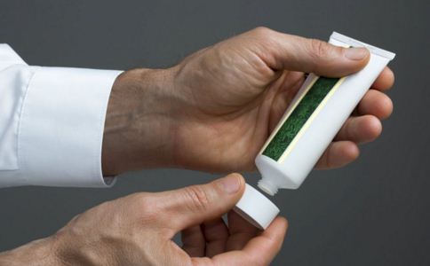 头皮银屑病建议多久洗一次头,头屑严重中医怎么处理