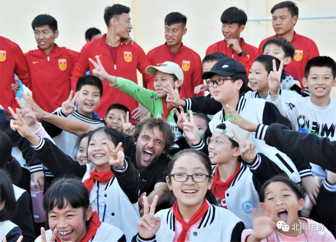 与世界球星同行,2024年北海青少年足球赛事