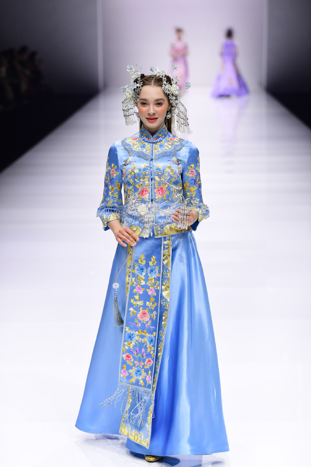 旗纪中式婚服定制,旗纪新中式嫁衣